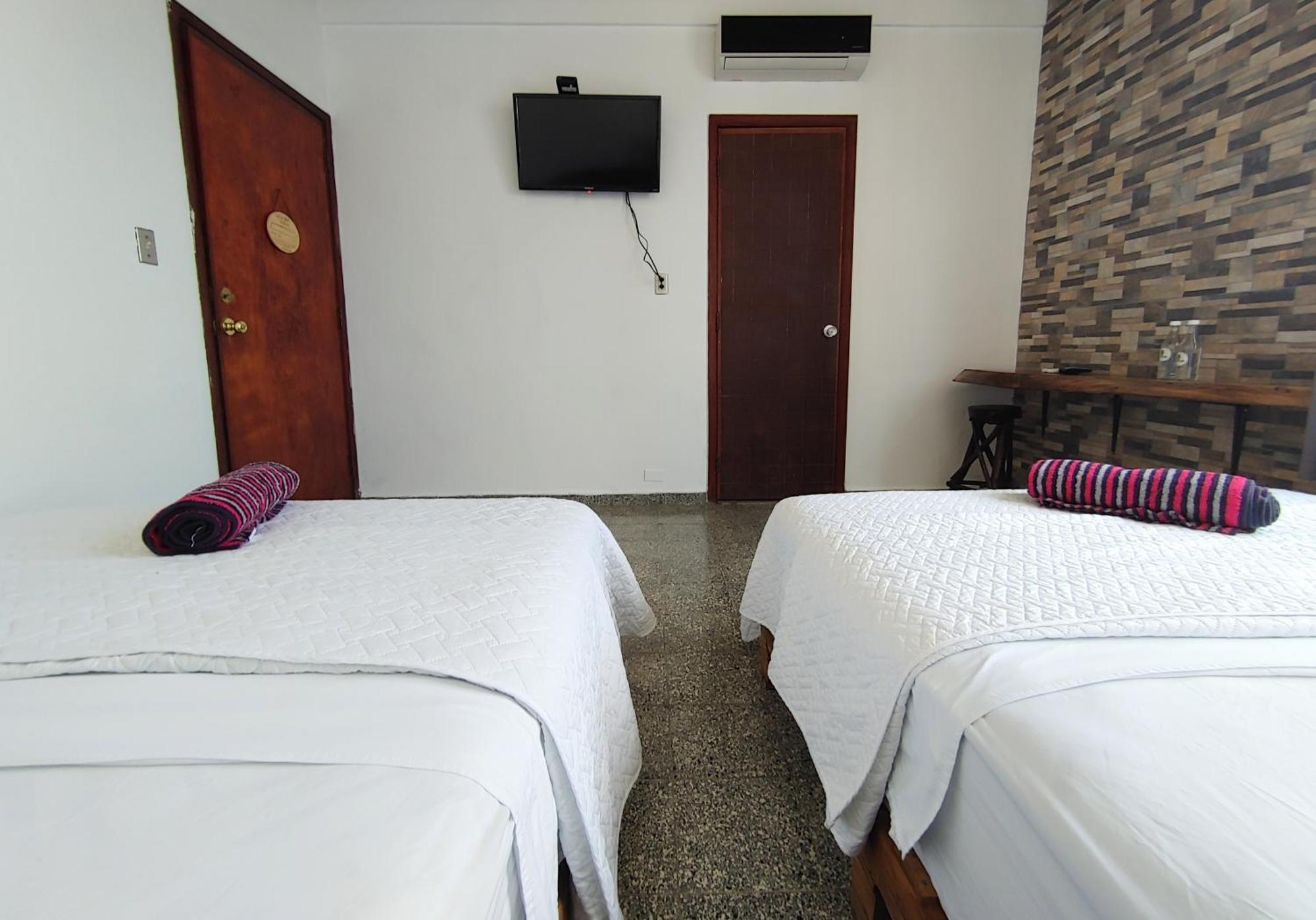 La Zona Hostel San Salvador Zimmer foto
